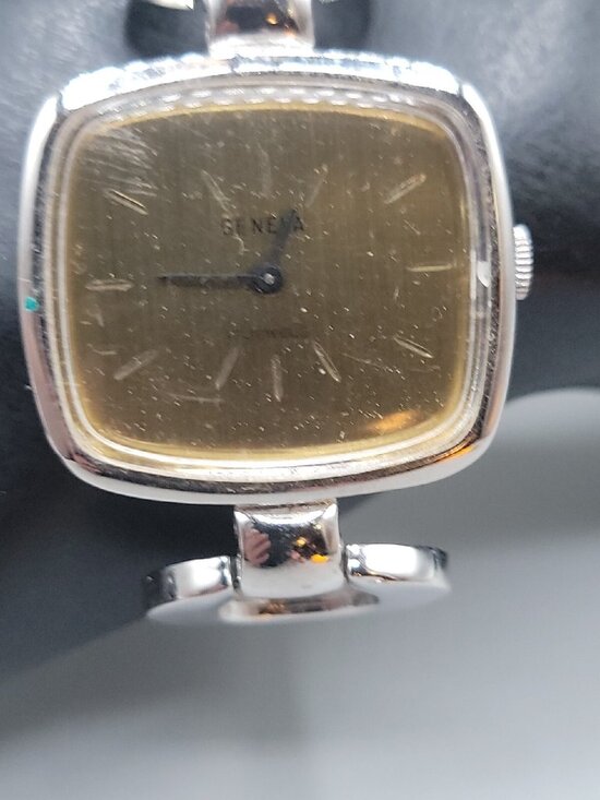 Vintage Geneva 17 Jewels Mechanical Ladies Cocktail Watch Cushion Case RUNS main image 11
